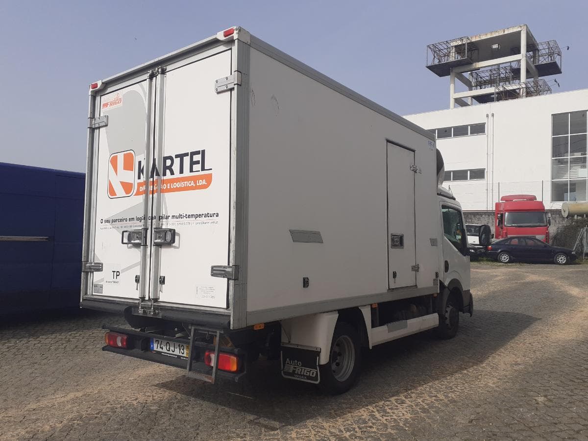 Nissan Cabstar NT400 Cabstar · Année 2015 — image 4