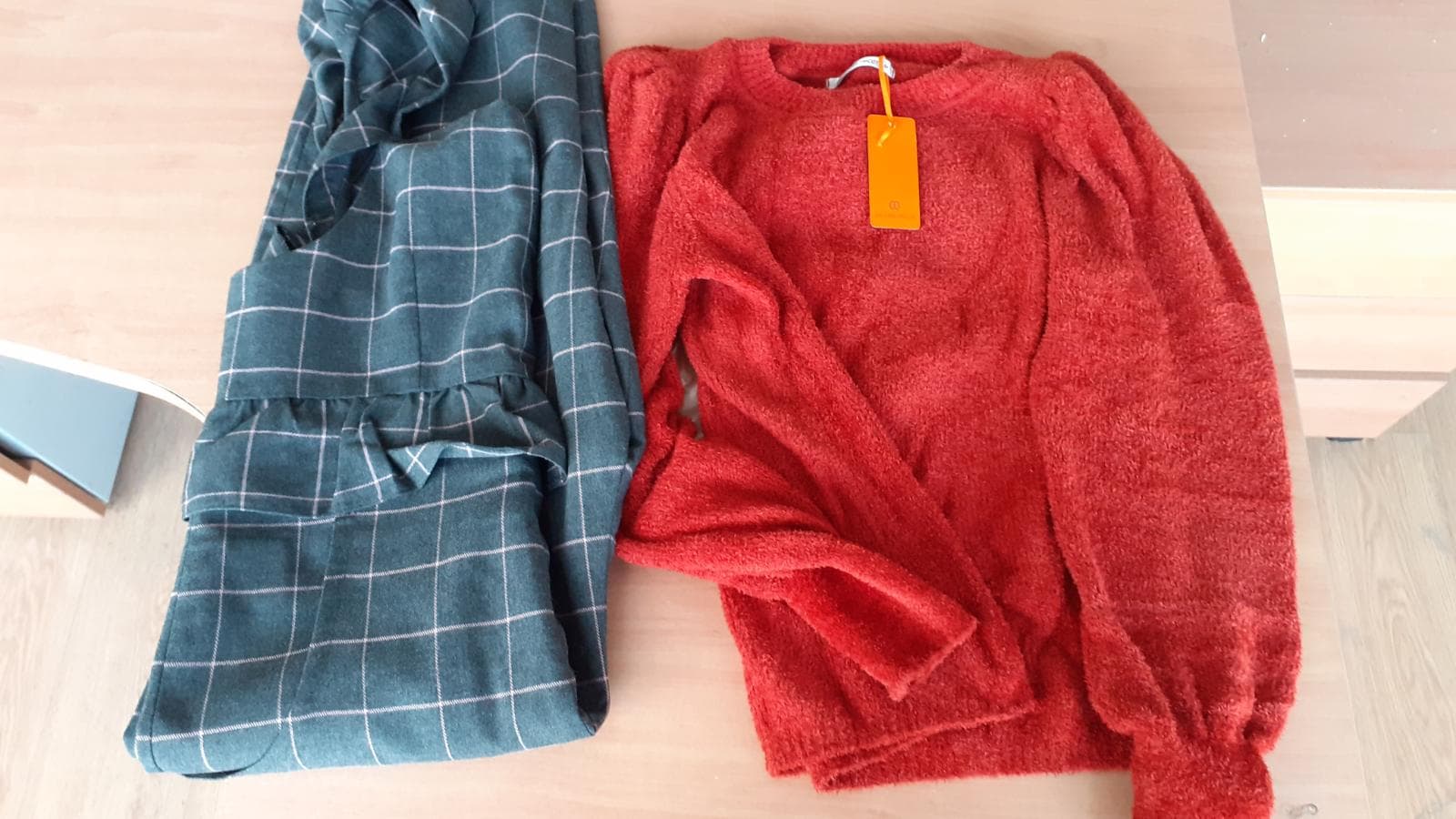 Stock de Roupa e Calçado — image 6