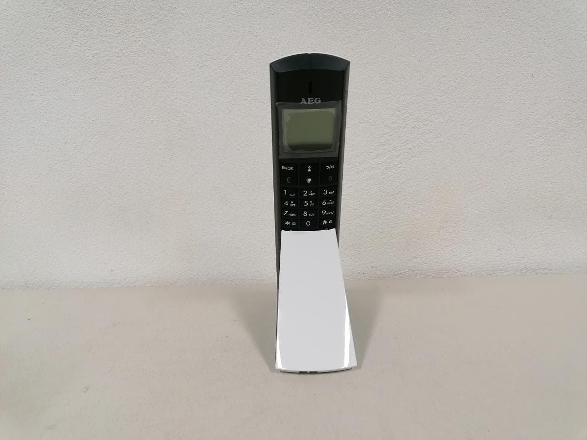 Telefone + Máquina Barbear + Telemóvel — imagem 13