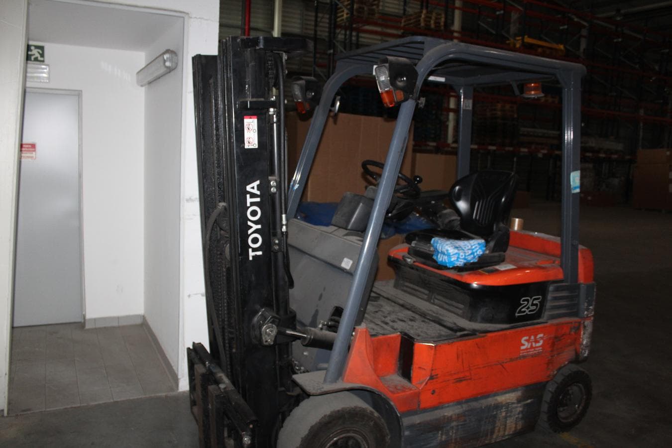 Toyota Forklift — image 2