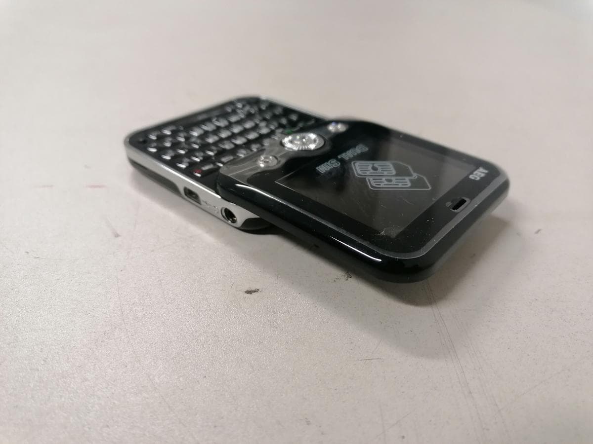 Smartphone + 3 Telemóveis · — imagem 6