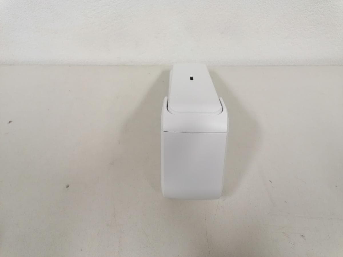 Telefone + Medidor Tensão Arterial + Máquina Barbear + Termómetro + Auricular — imagem 12