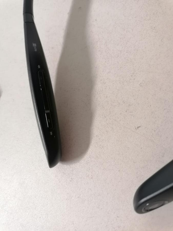 Telefone + Medidor Tensão Arterial + Máquina Barbear + Termómetro + Auricular — imagem 23