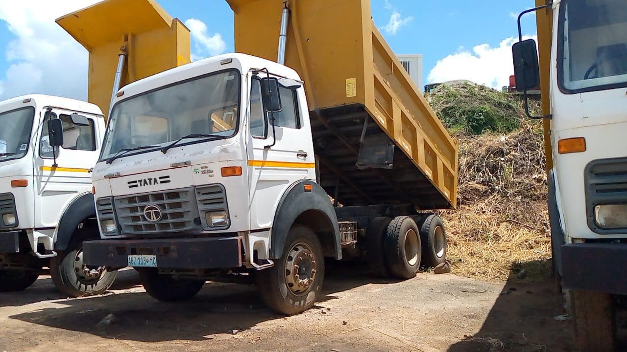 Tata 2516C 6x4 · — imagen 19