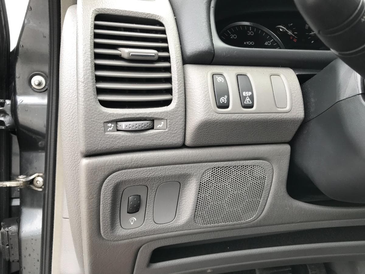 Renault Laguna 2.2 Dci · Caixa Automática — image 27