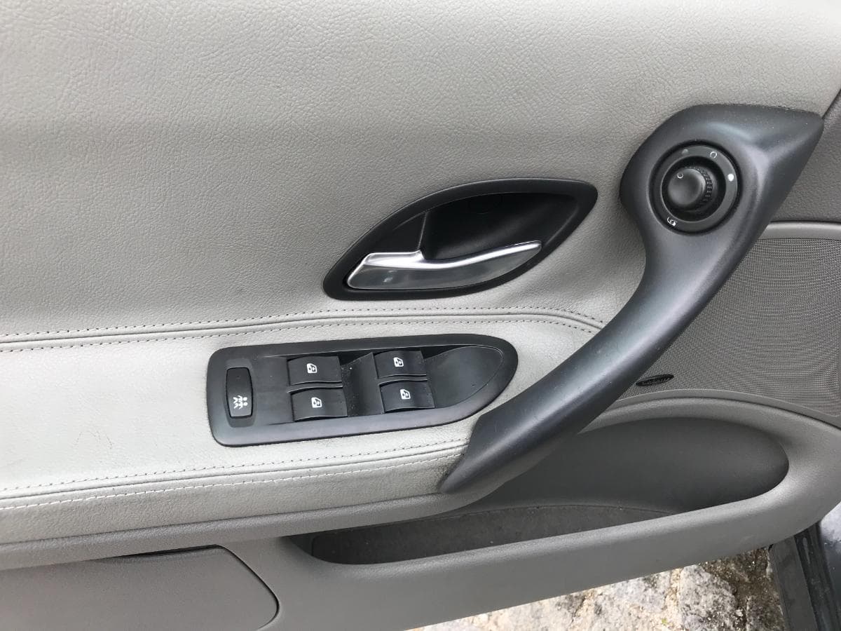 Renault Laguna 2.2 Dci · Caixa Automática — image 28