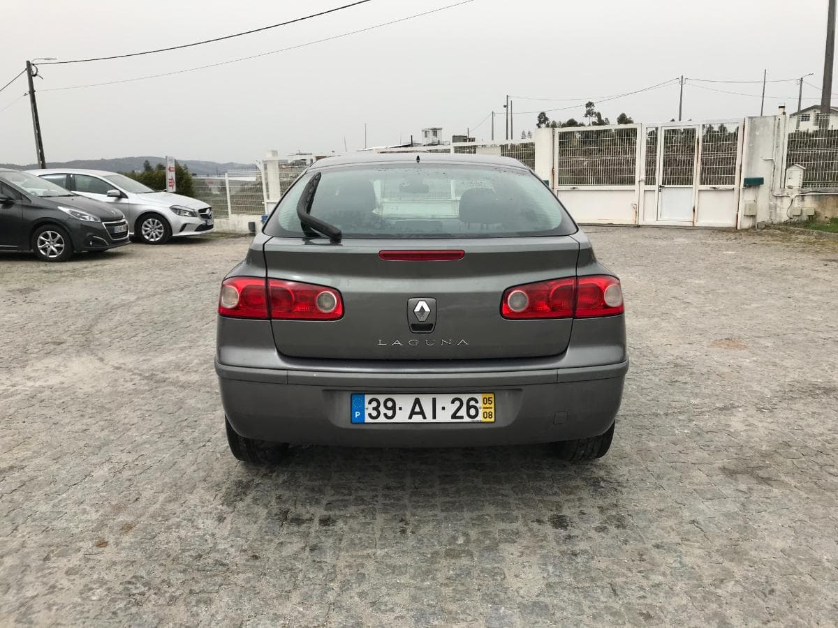 Renault Laguna 1.9 DCI · Ano 2005 — imagem 5