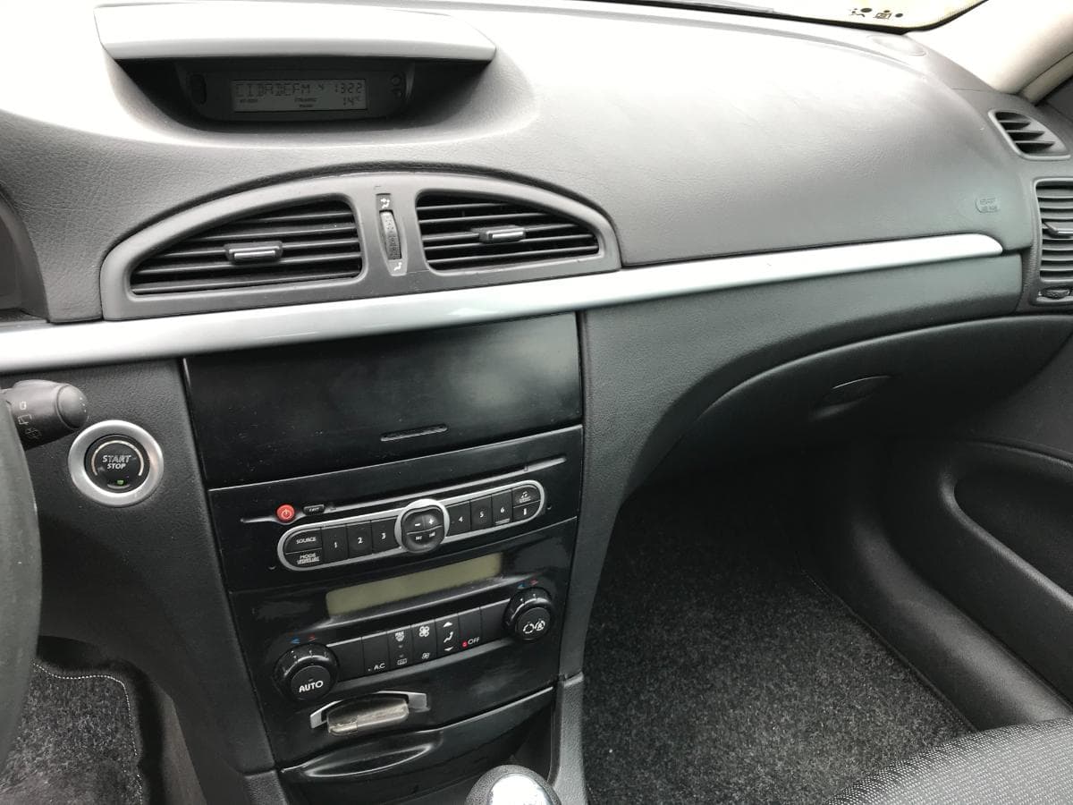 Renault Laguna 1.9 DCI · Ano 2005 — imagem 18