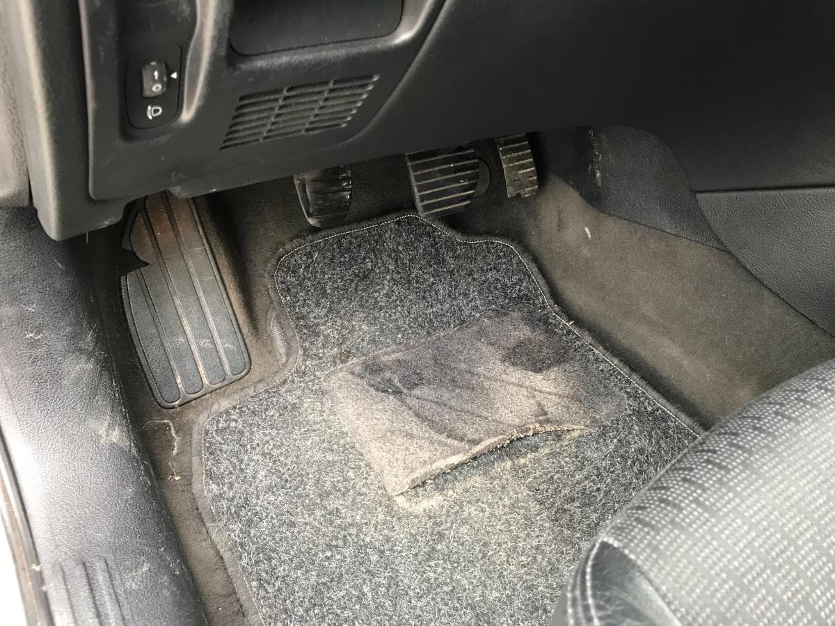 Renault Laguna 1.9 DCI · Ano 2005 — imagem 22