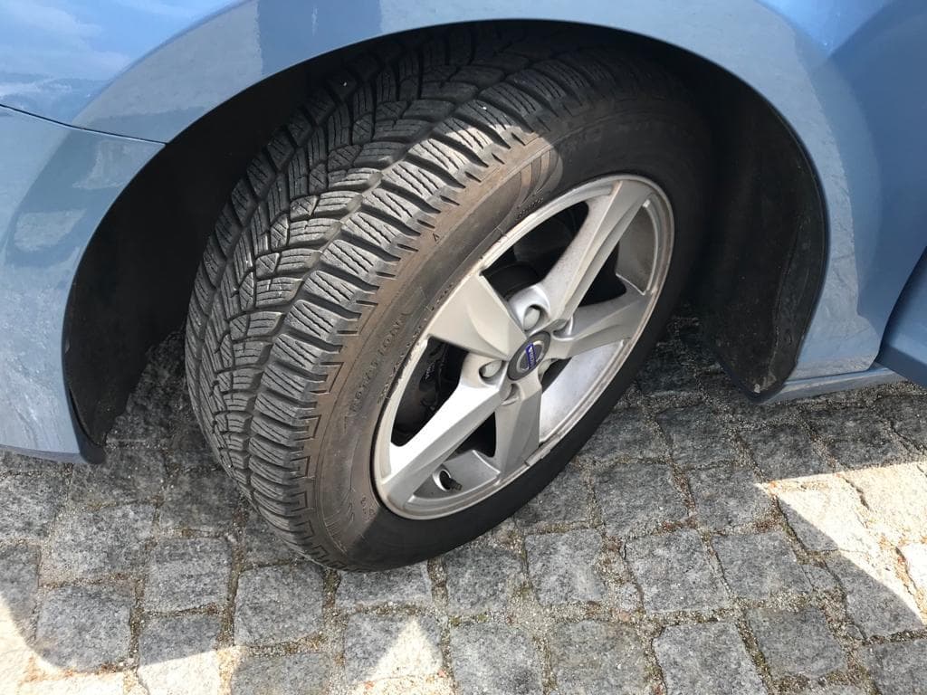 Volvo V40 · Ano 2015 — imagen 8