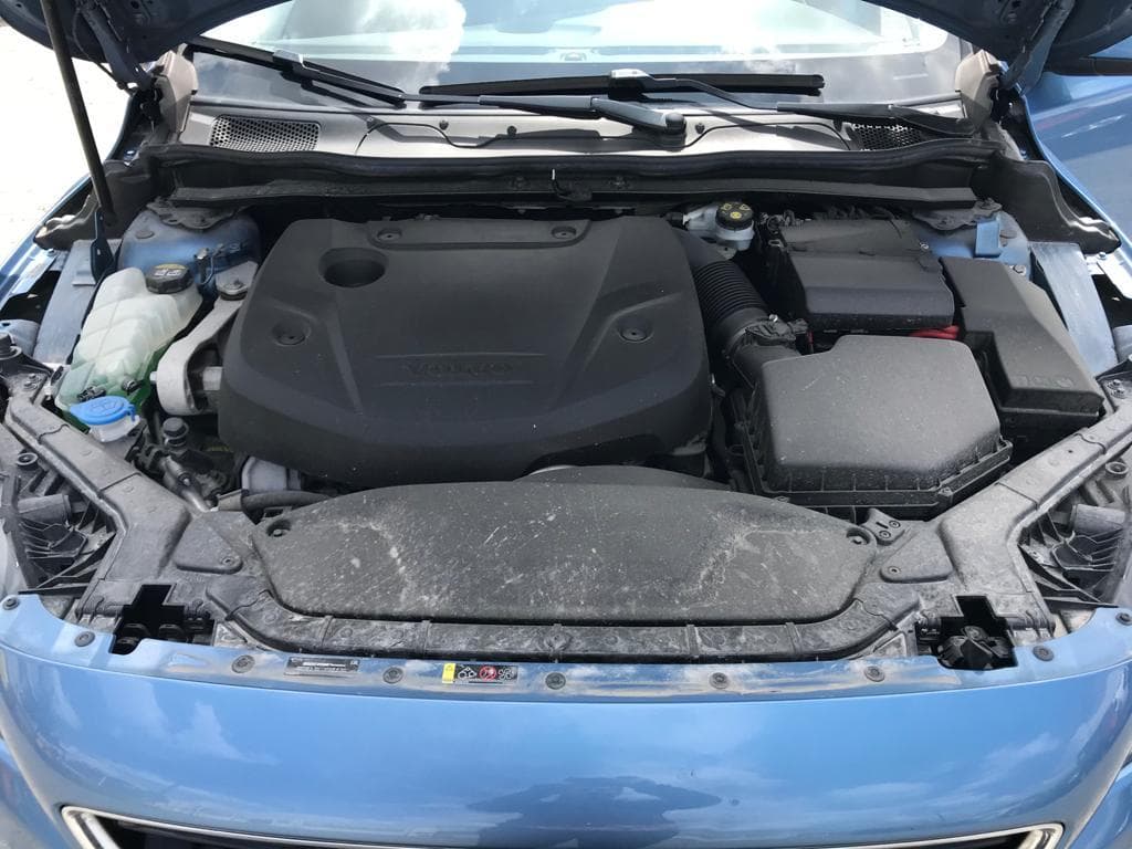 Volvo V40 · Ano 2015 — imagen 9