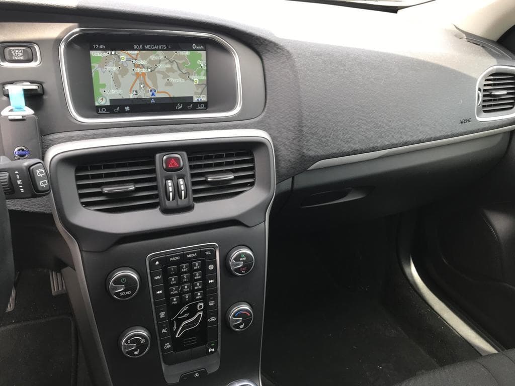 Volvo V40 · Ano 2015 — imagen 14