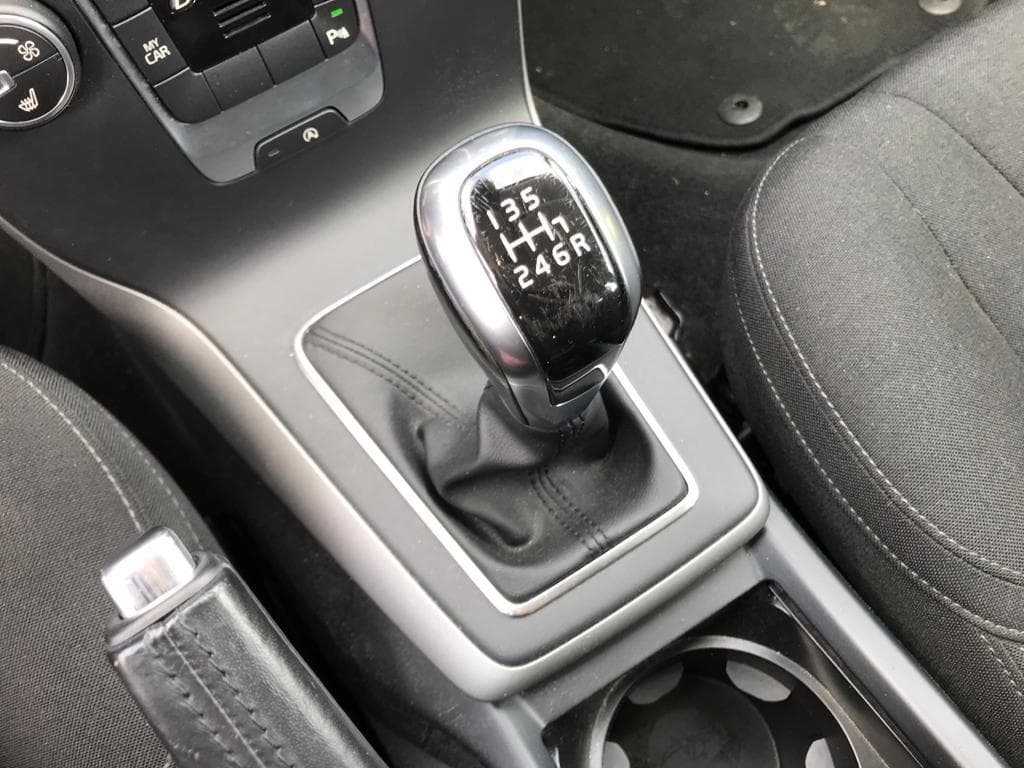 Volvo V40 · Ano 2015 — imagen 15