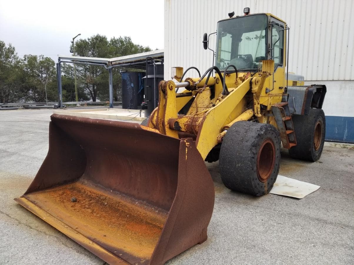 Pá Carregadora Komatsu WA 320