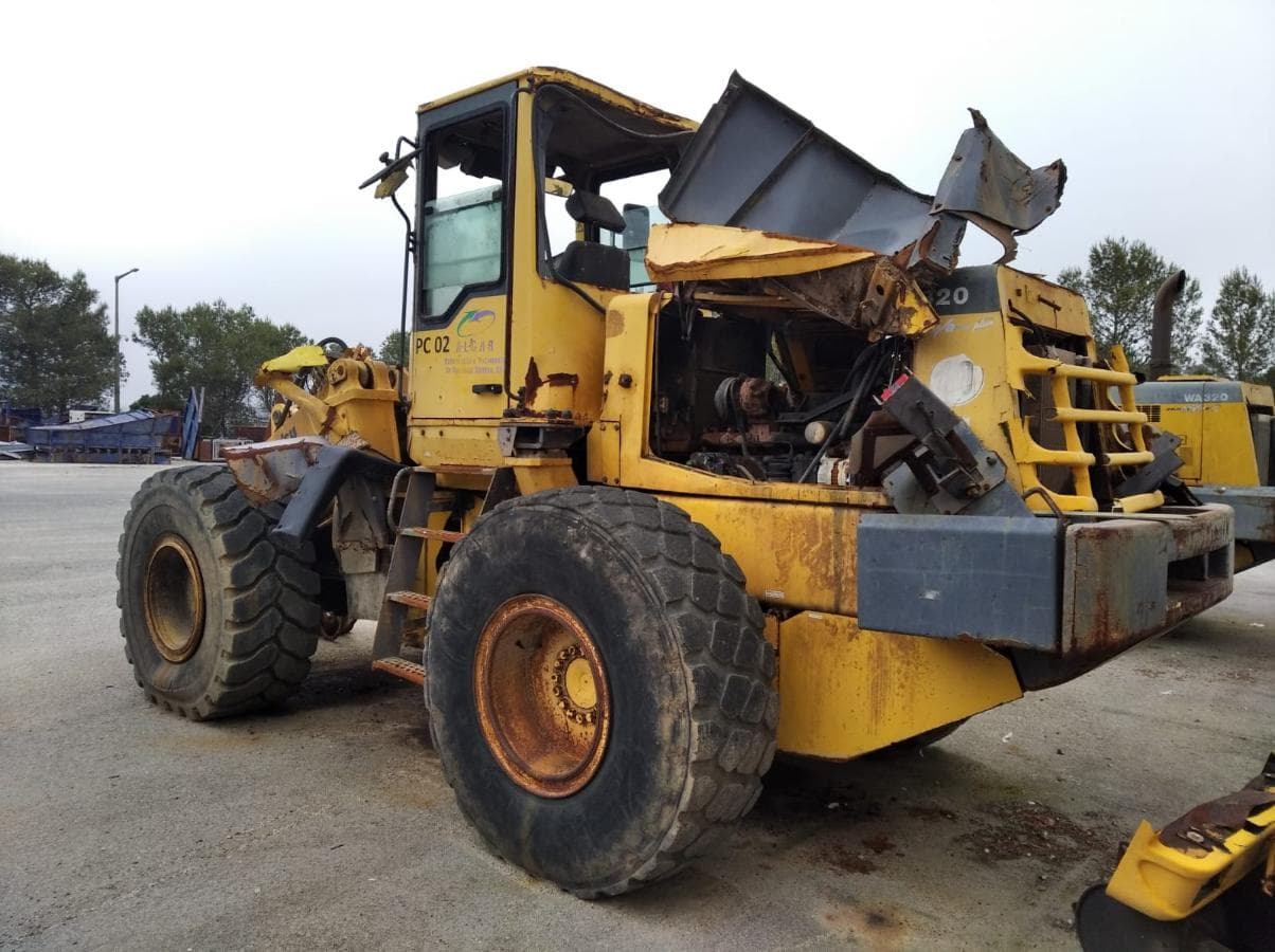 Pala cargadora Komatsu WA 320 — imagen 3