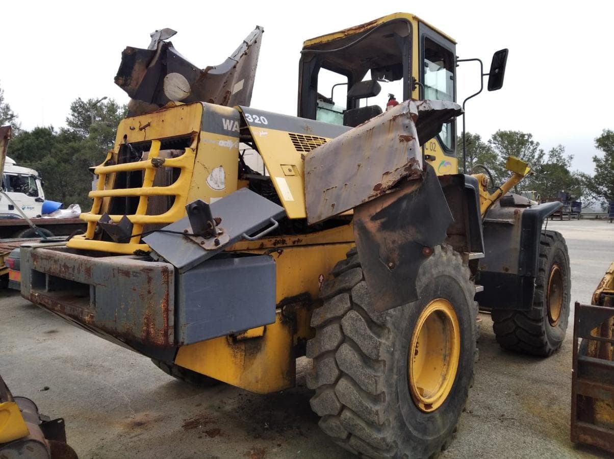 Pala cargadora Komatsu WA 320 — imagen 4