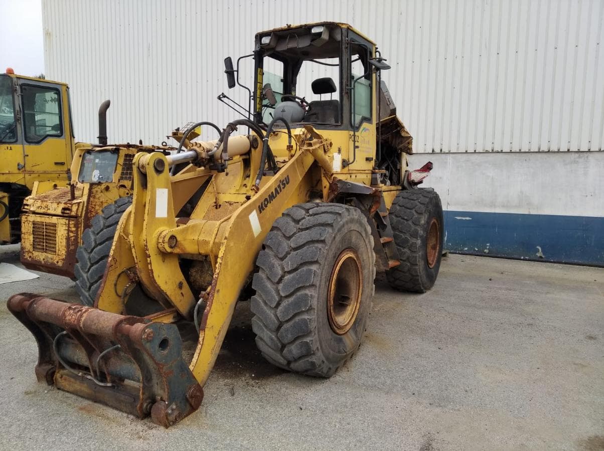 Pala cargadora Komatsu WA 320 — imagen 2