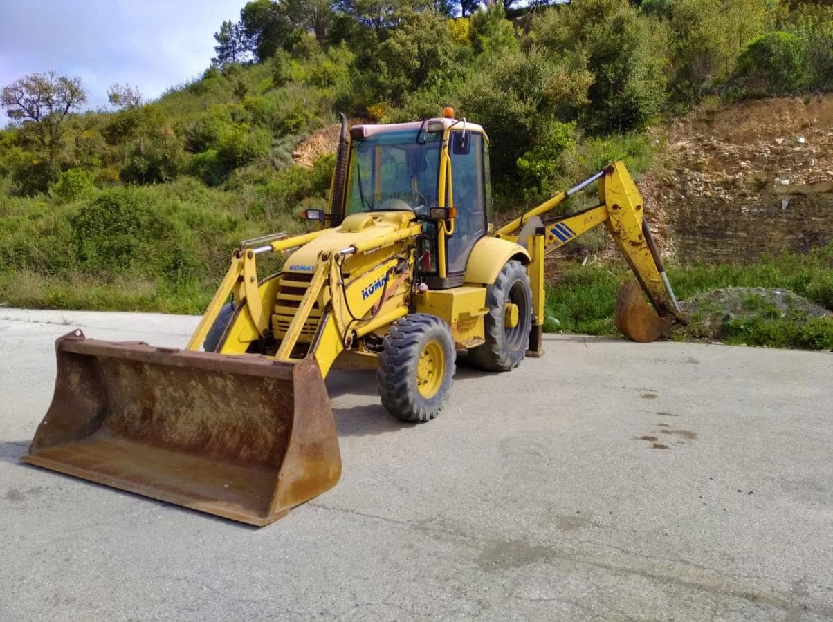 Retroescavadora Komatsu WB 93