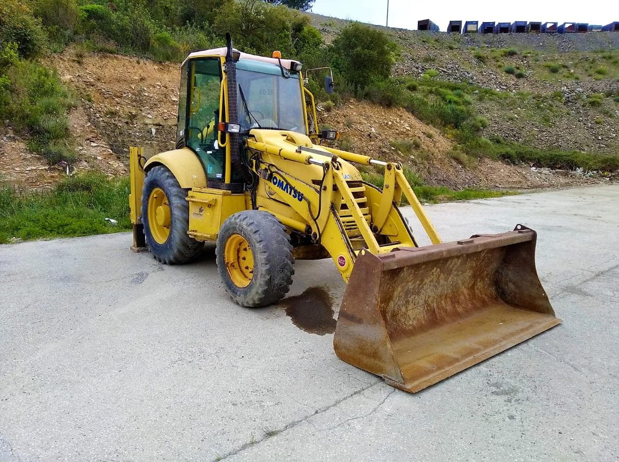 Retroescavadora Komatsu WB 93 — imagen 2