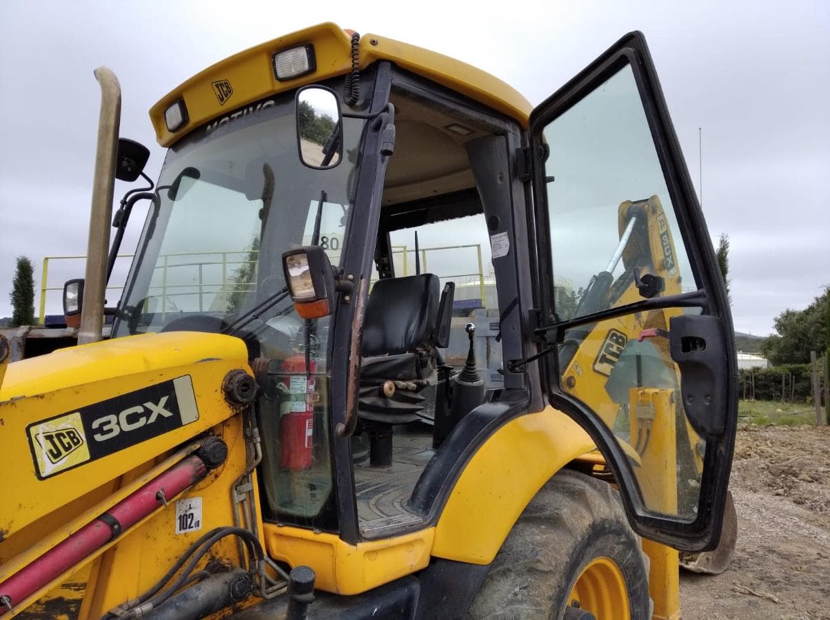 Retroescavadora JCB 3CX-4T — imagen 7