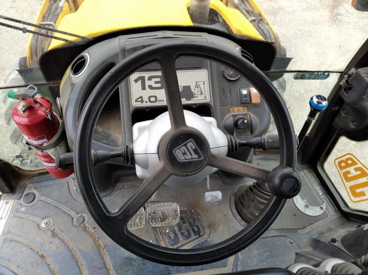 Retroescavadora JCB 3CX-4T — imagen 13