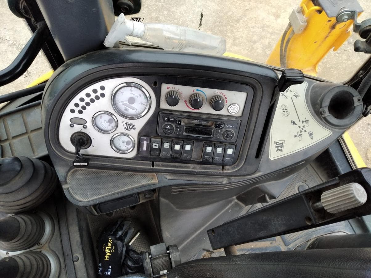 Retroescavadora JCB 3CX-4T — imagen 14