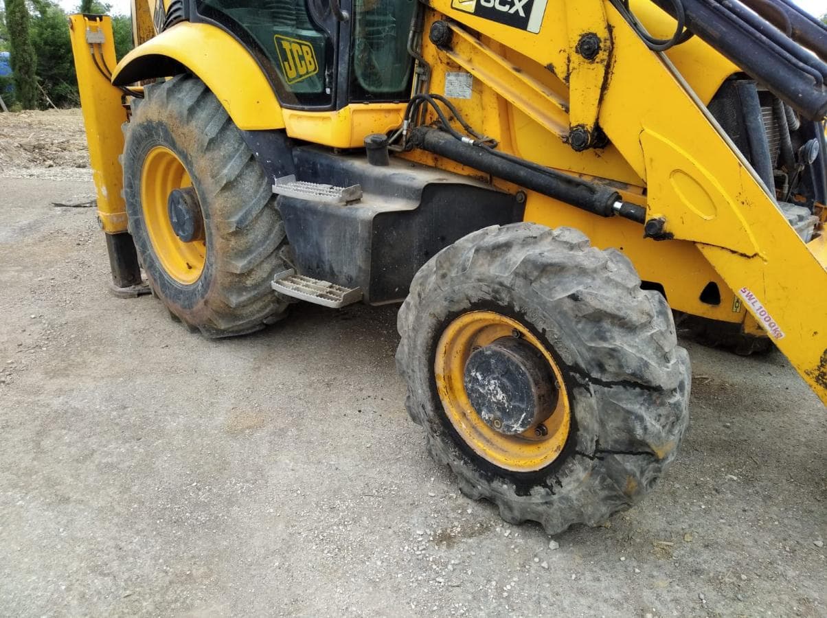 Retroescavadora JCB 3CX-4T — imagen 8