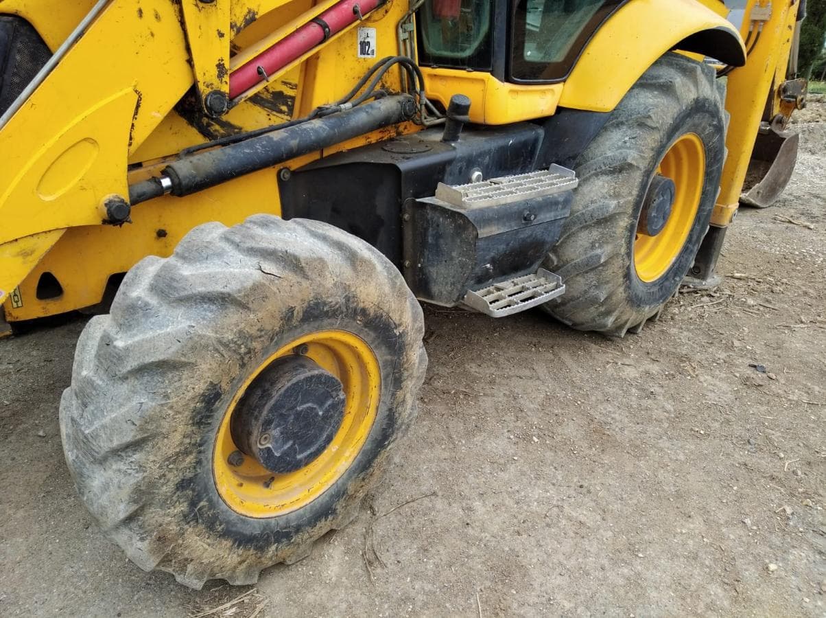 Retroescavadora JCB 3CX-4T — imagen 9