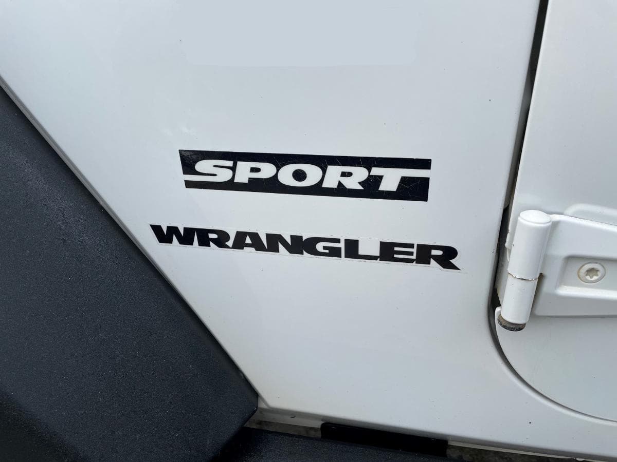 Jeep Wrangler 2.8 CRD · Ano 2010 — imagem 23