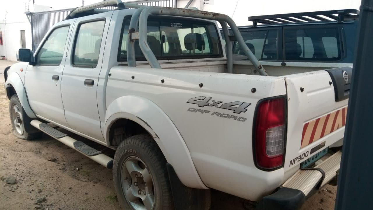 Nissan Hardbody · — image 4