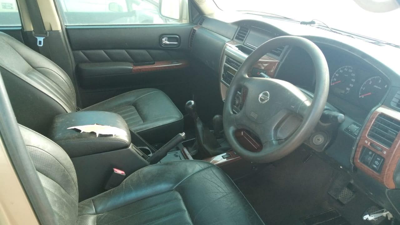 Nissan Patrol  · — image 5