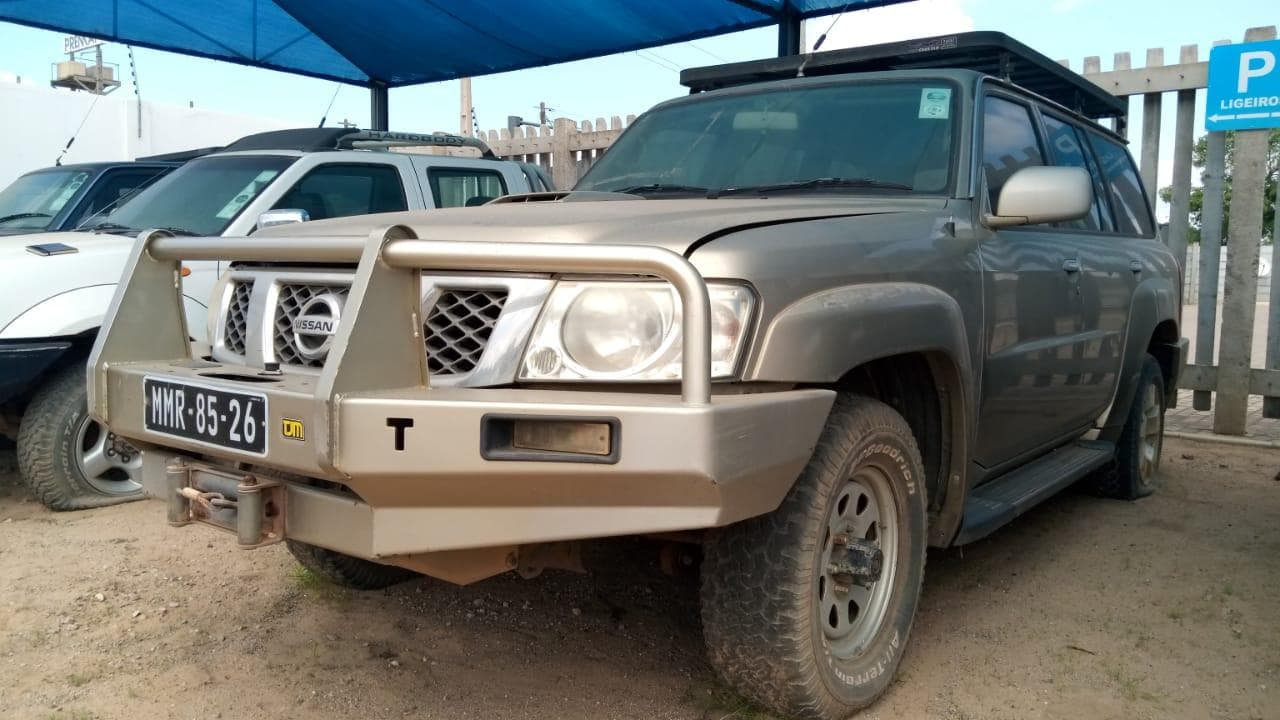 Nissan Patrol  ·