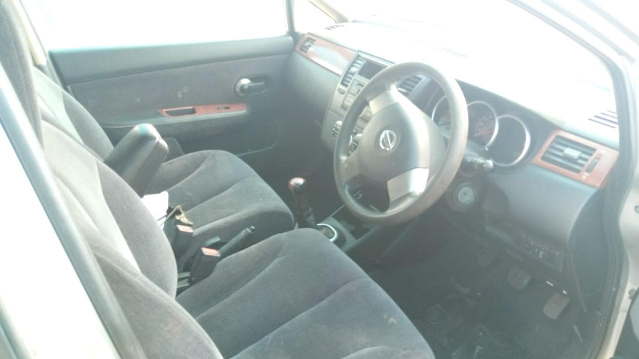 Nissan Tida · — image 5