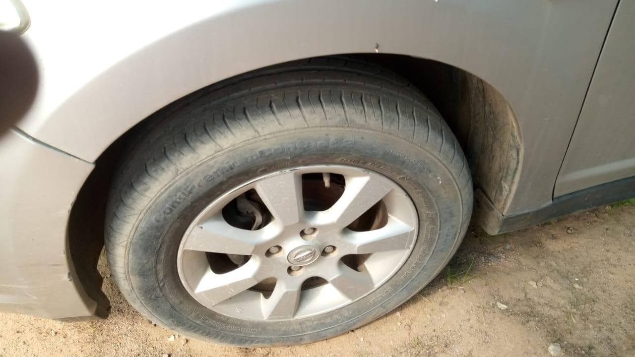 Nissan Tida · — image 16