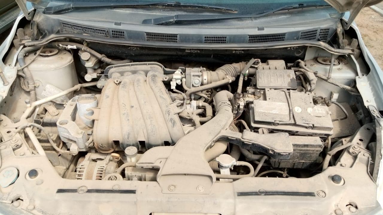 Nissan Tida · — image 17