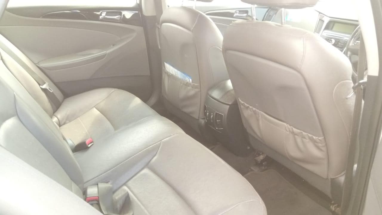 Hyundai  Sonata   · — imagem 5