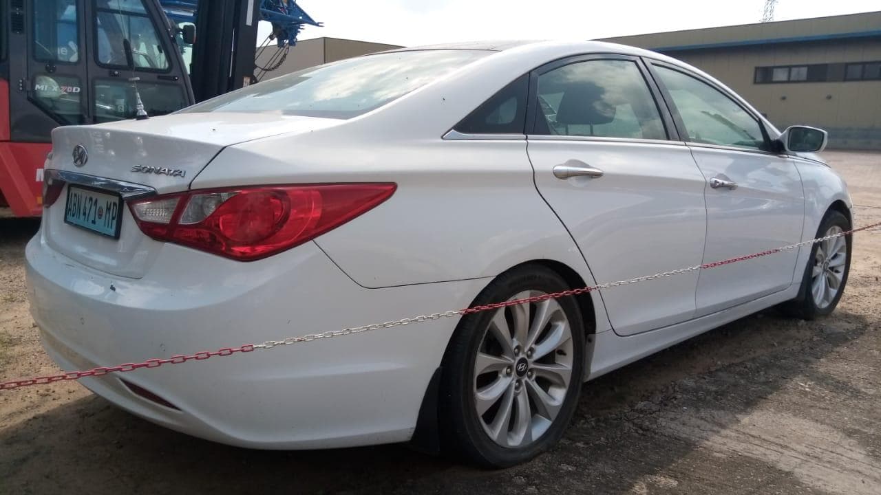 Hyundai  Sonata   · — imagem 4