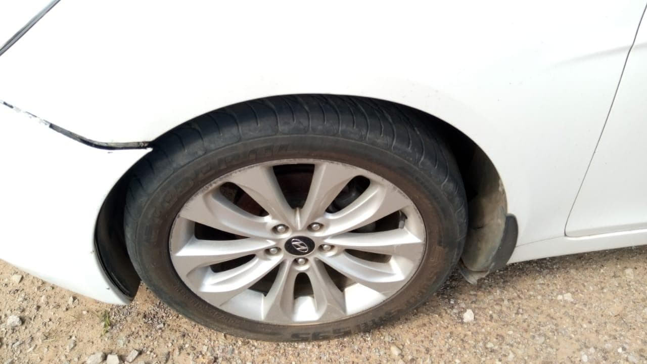 Hyundai  Sonata   · — imagem 8