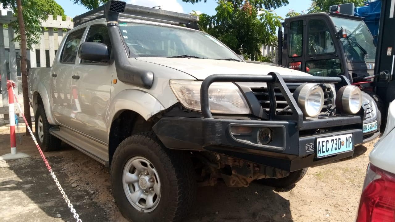 Toyota Hilux ·