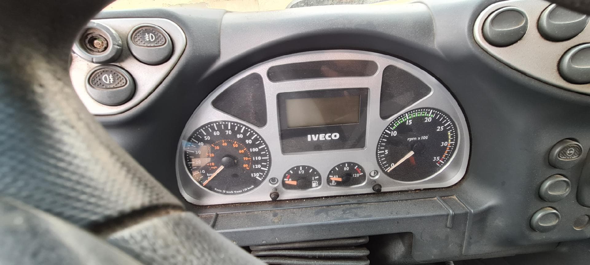 Iveco Eurocargo ML75 com Compactador 6/9 — imagen 15