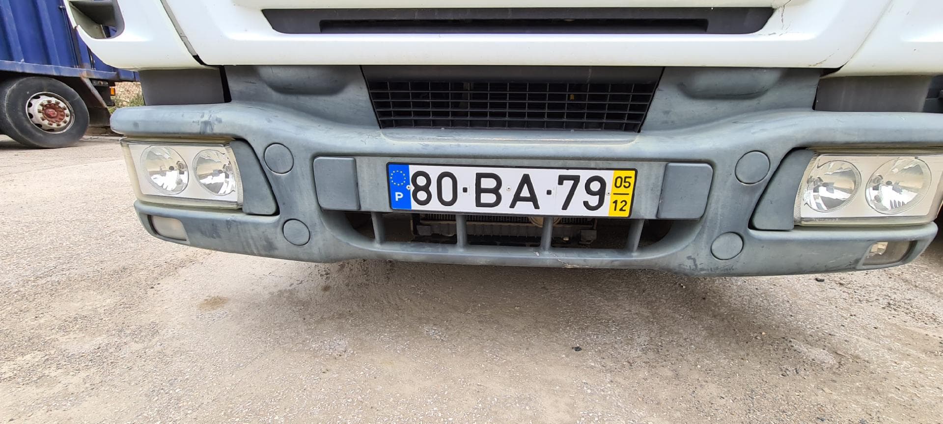 Iveco Eurocargo ML75 com Compactador 6/9 — imagen 17