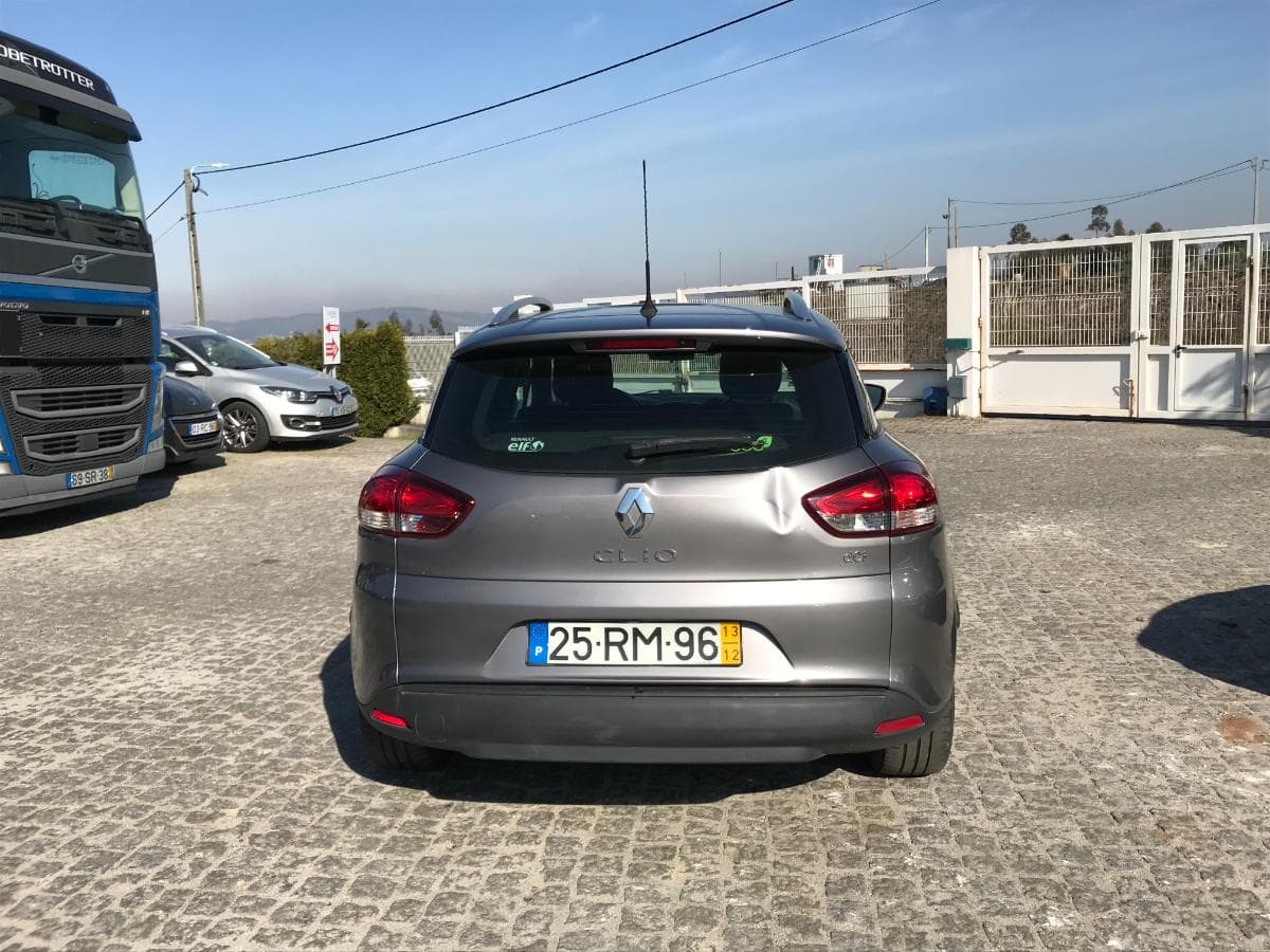 Renault Clio 1.5 DCI · Ano 2013 — image 5