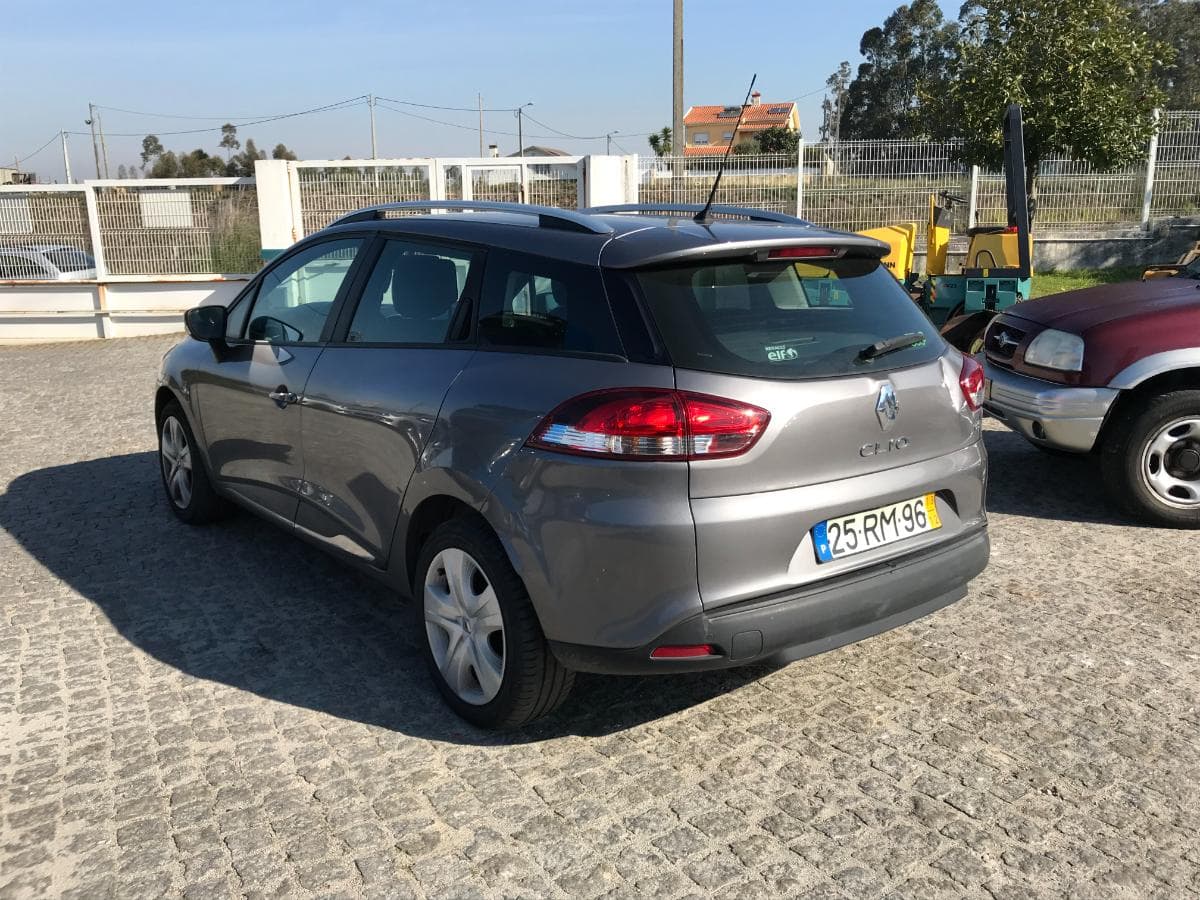 Renault Clio 1.5 DCI · Ano 2013 — image 6