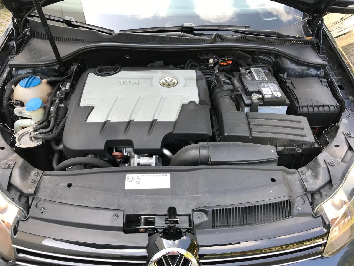 Volkswagen Golf 2.0 TDI · Ano 2008 — image 9