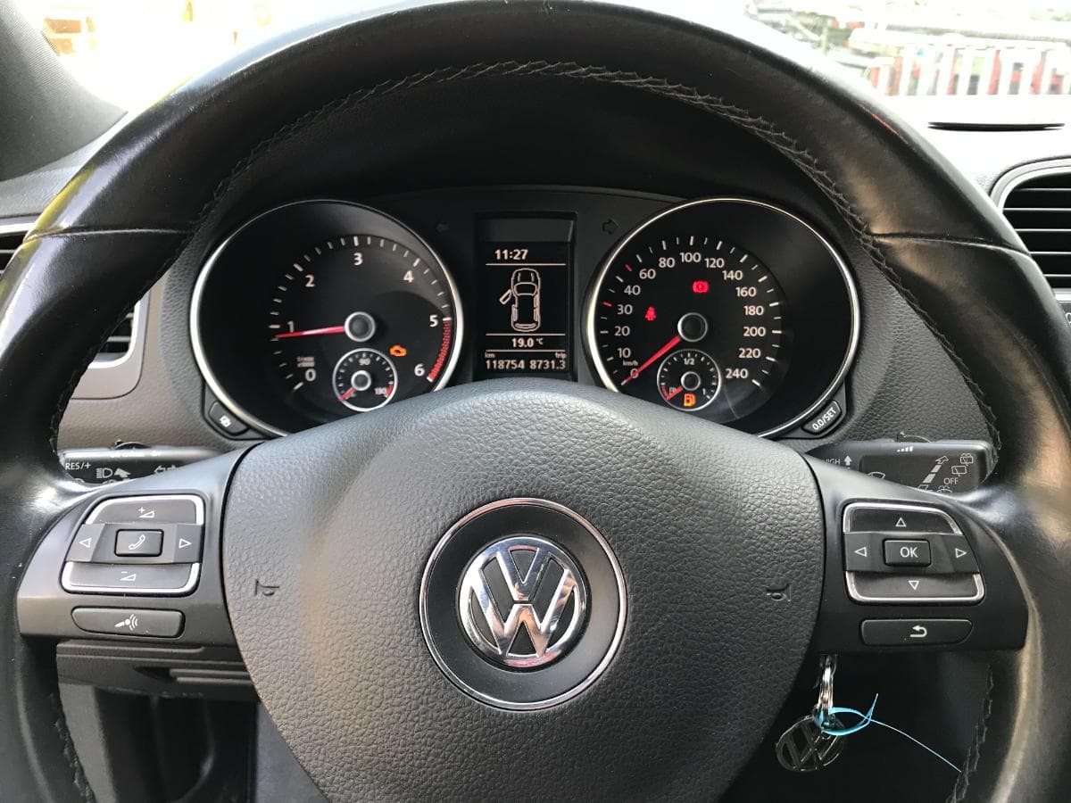 Volkswagen Golf 2.0 TDI · Ano 2008 — image 26