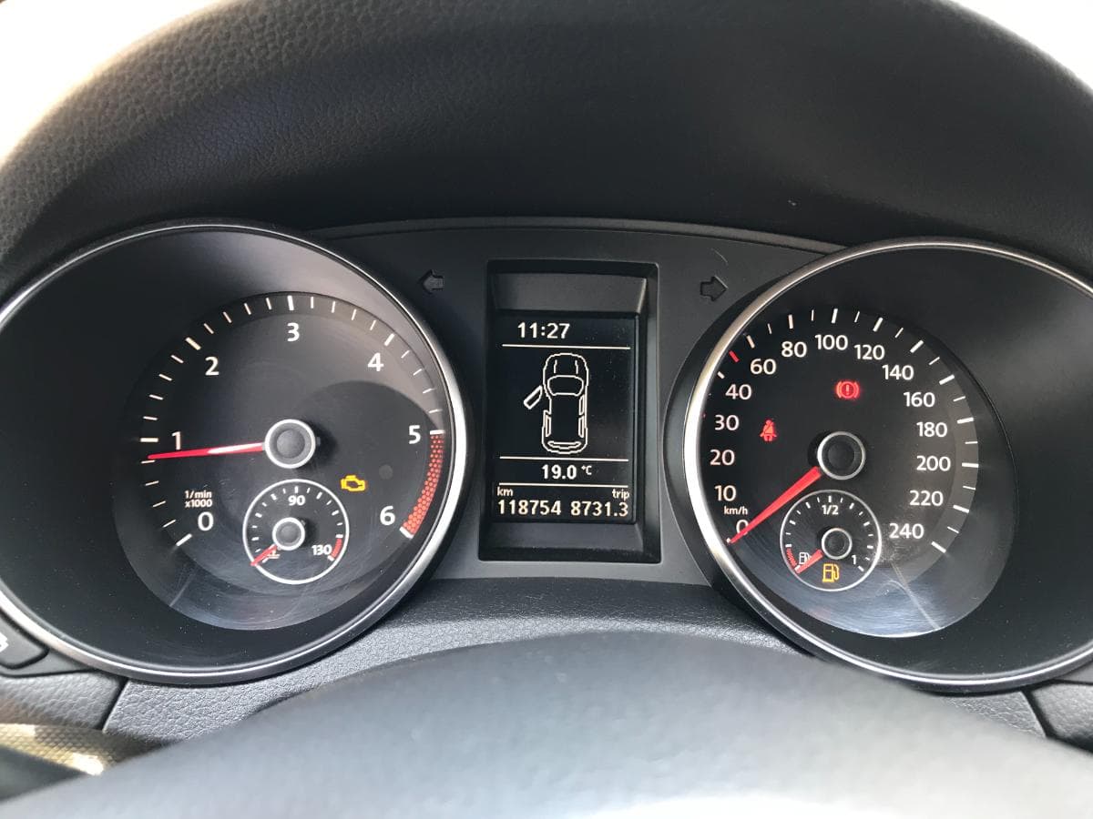 Volkswagen Golf 2.0 TDI · Ano 2008 — image 28