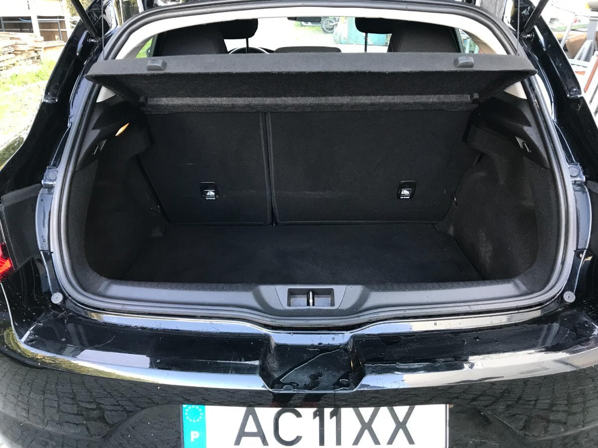 Renault Mégane 1.5 DCI · AC-11-XA — image 8
