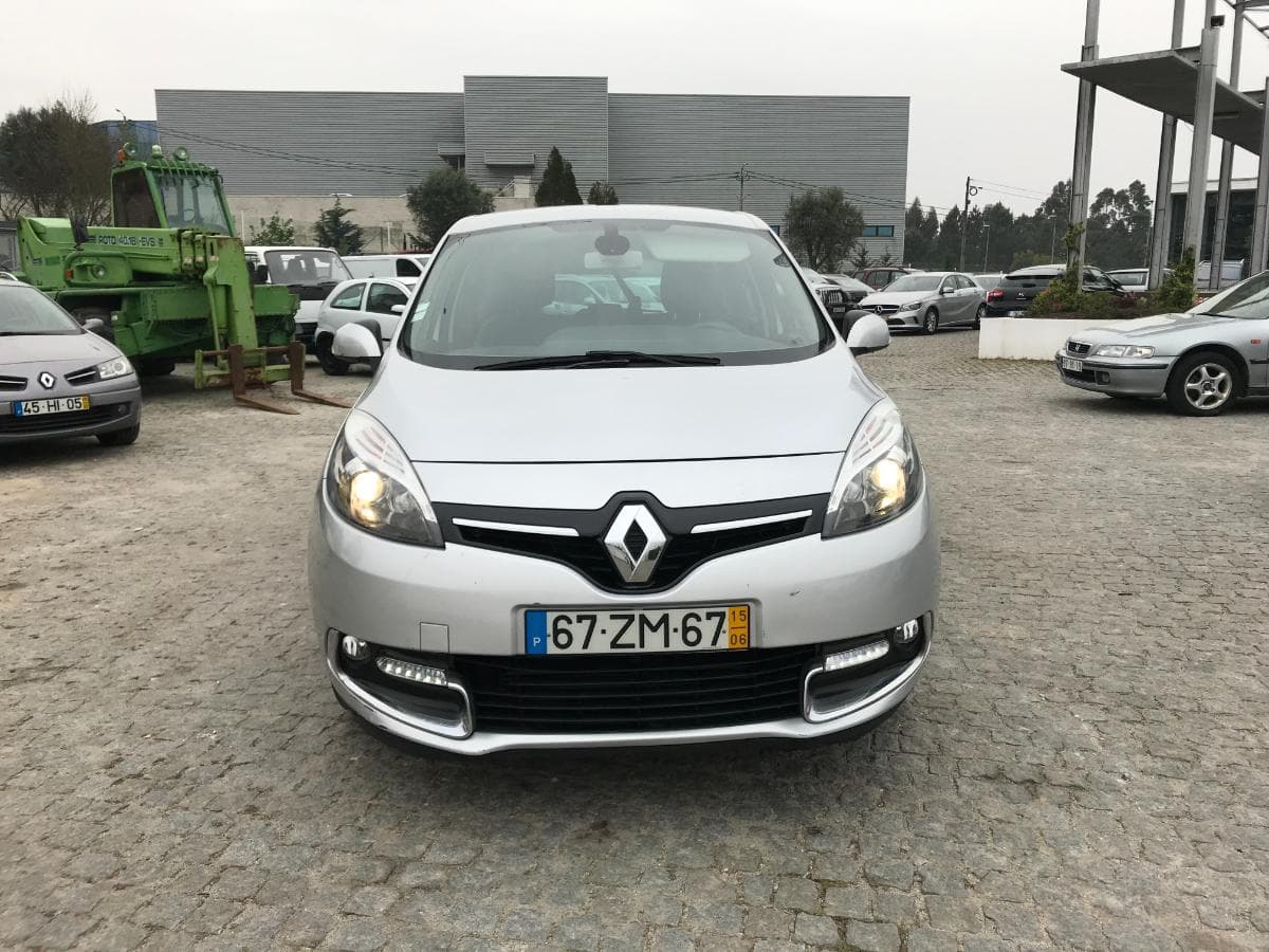 Renault Scénic · Ano 2015 — imagem 2