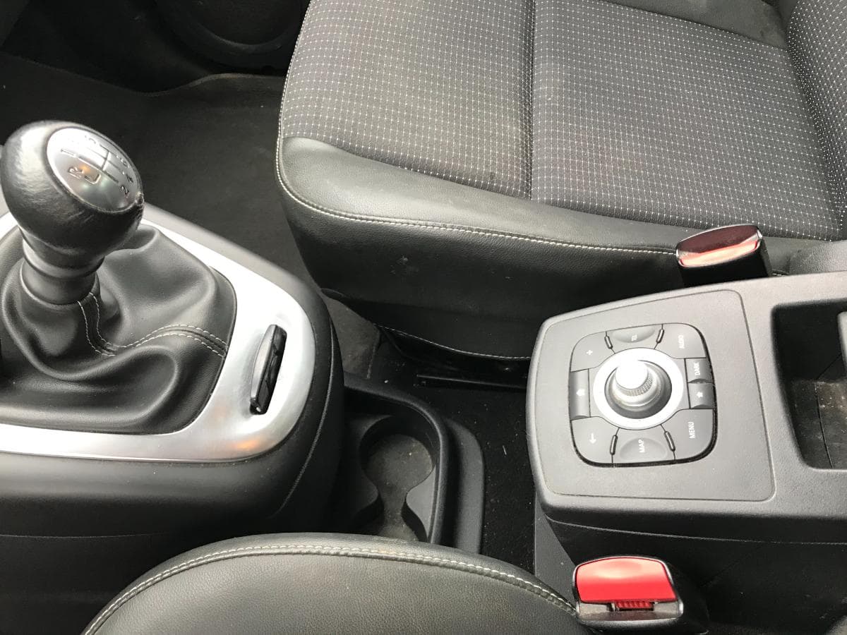 Renault Scénic · Ano 2015 — imagem 31