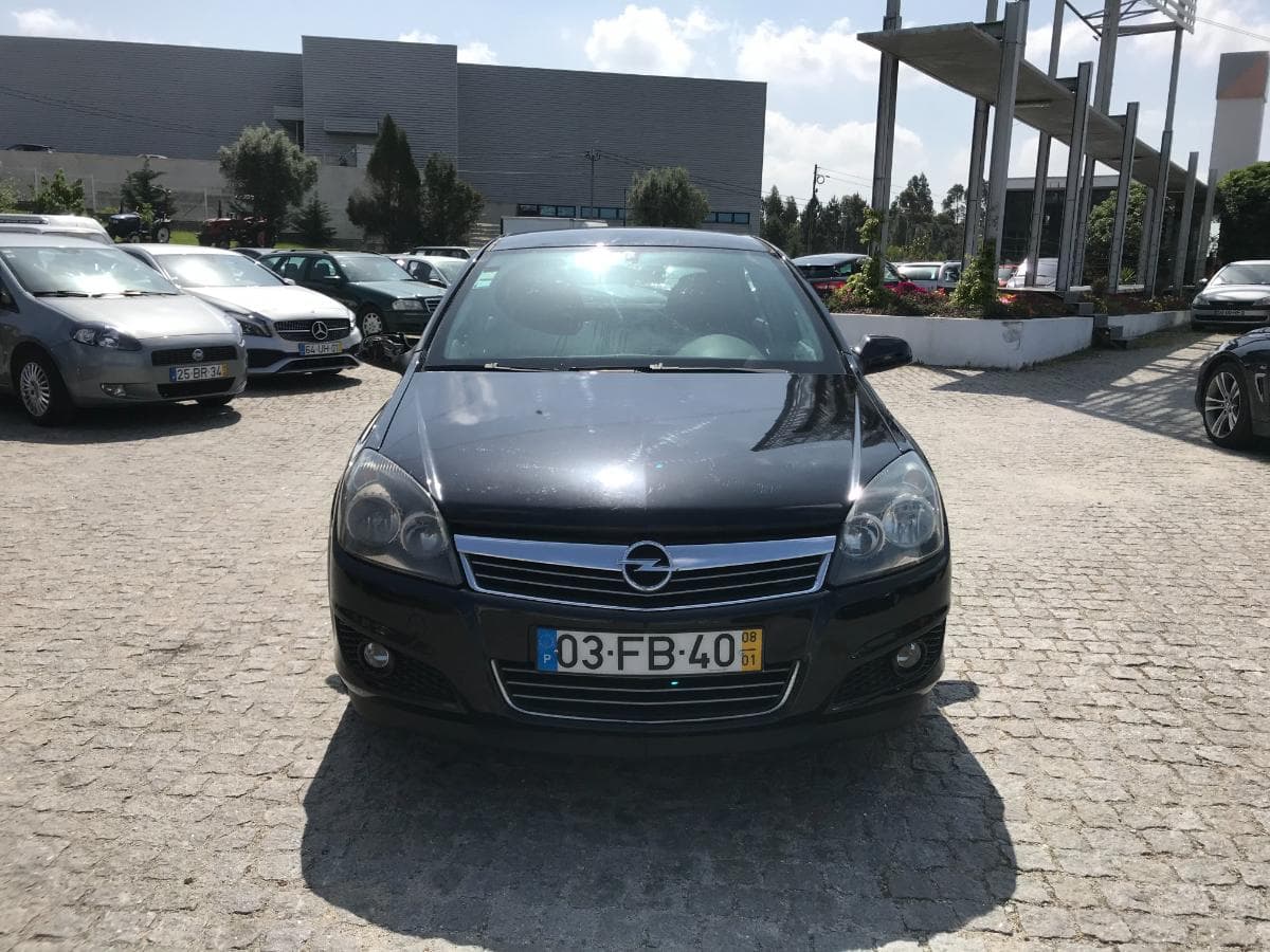 Opel Astra 1.3 CDTI · Ano 2008 — image 2